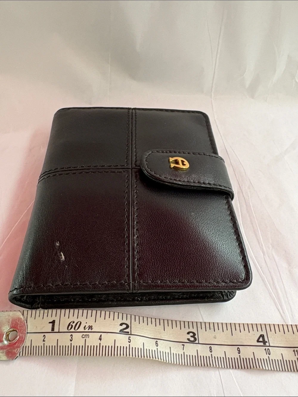 Compact Black Leather Women's Wallet with Snap Tab Etienne Aigner.